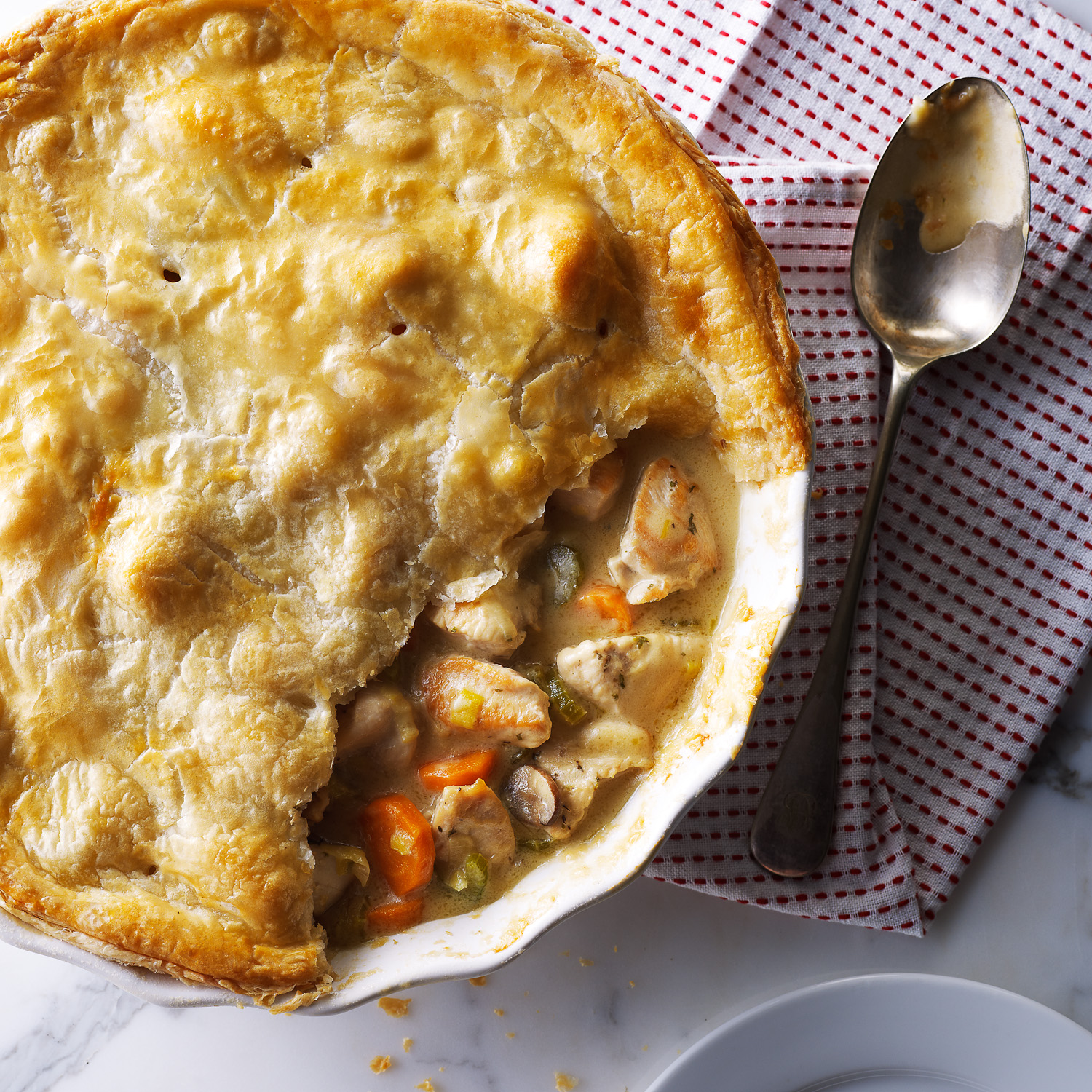 Pâté au poulet en pâte feuilletée Le Poulet du Québec Recettes de