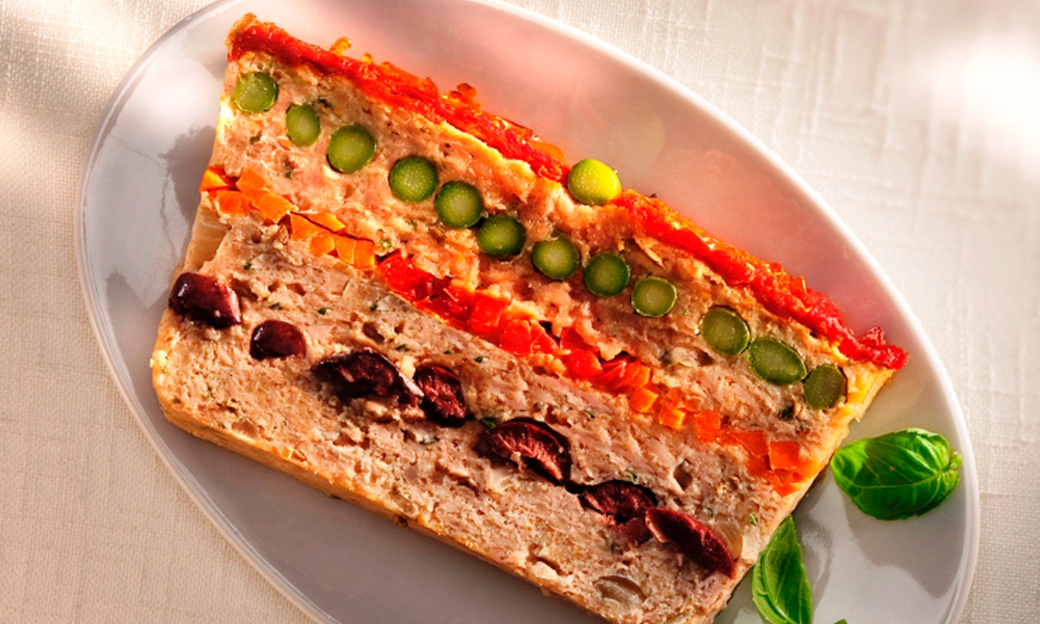 Terrine de poulet pavée aux légumes Le Poulet du Québec Recettes de