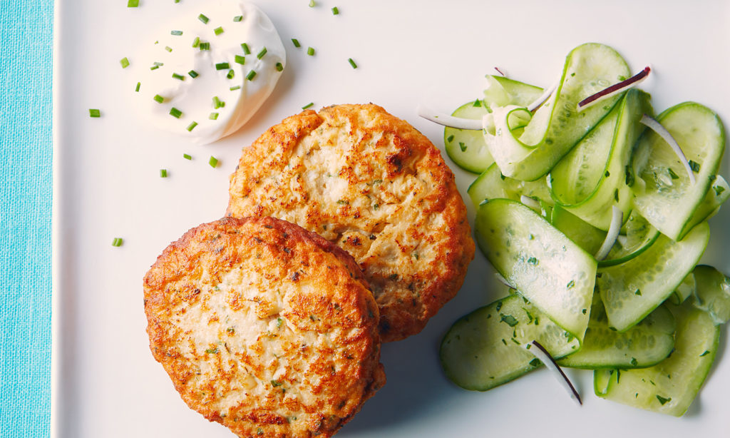 Purée de pommes de terre et galettes de poulet